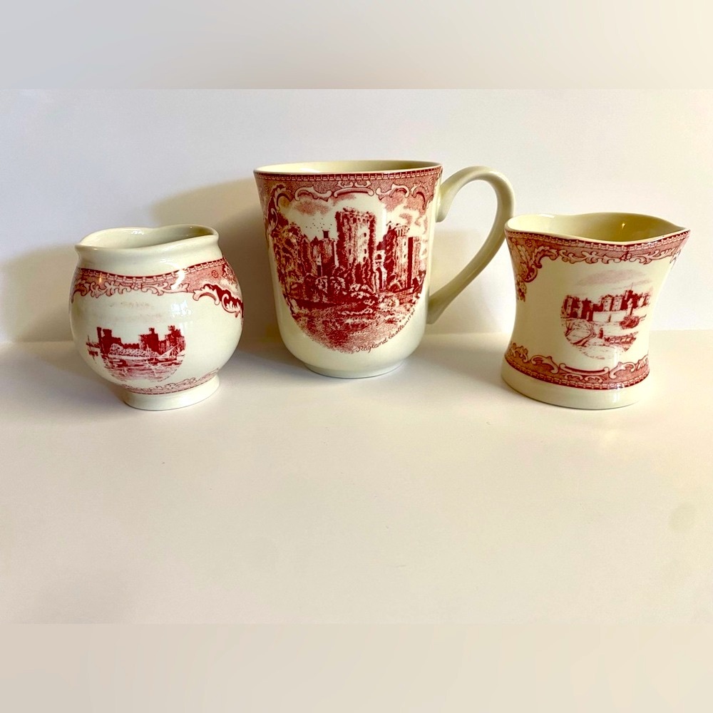 3PC Vintage Johnson Bros. Retro set with decorative castles of England. Okay